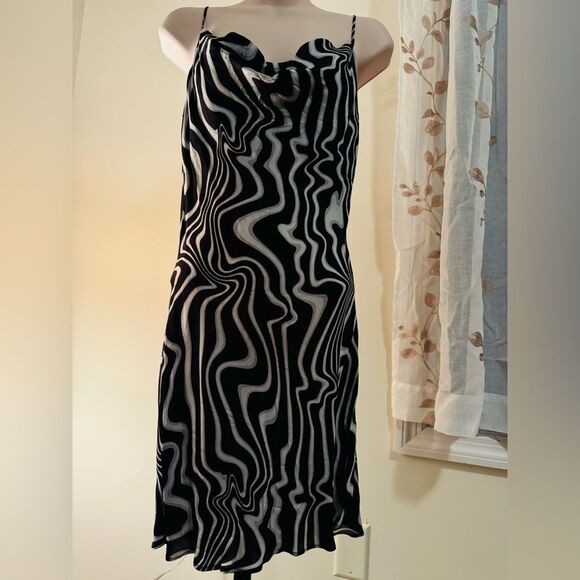 ZARA women’s dress in zebra print size small NWOT - Picture 6 of 13